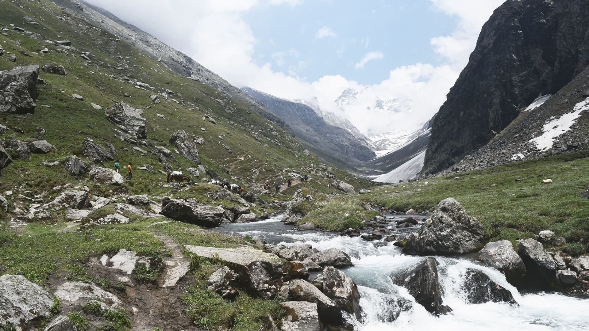Spiti Valley - Snow Paradise